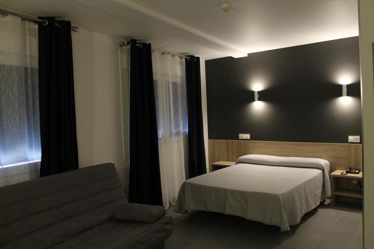 Hotel Hollywood Cangas Exterior foto